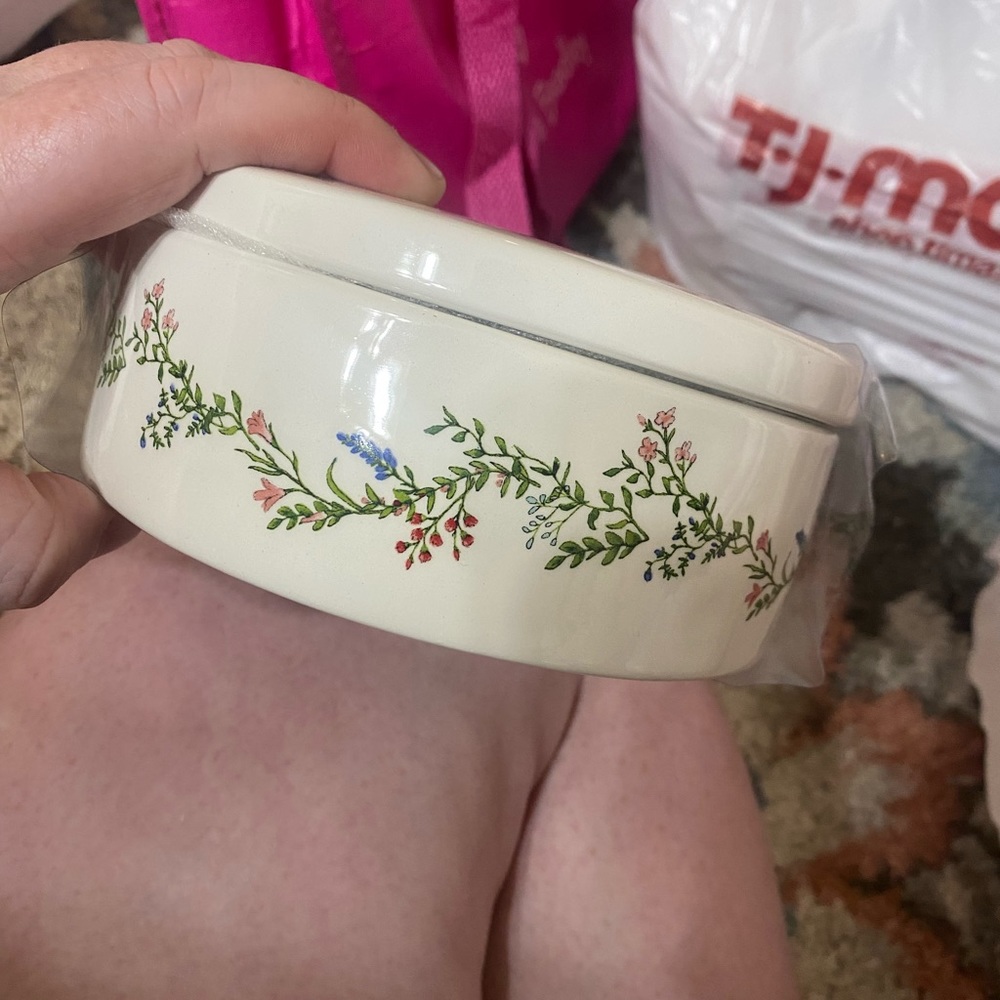 FIRST OFFER GETS IT Gigi Rae Dunn Container ❤️ - Picture 2 of 3